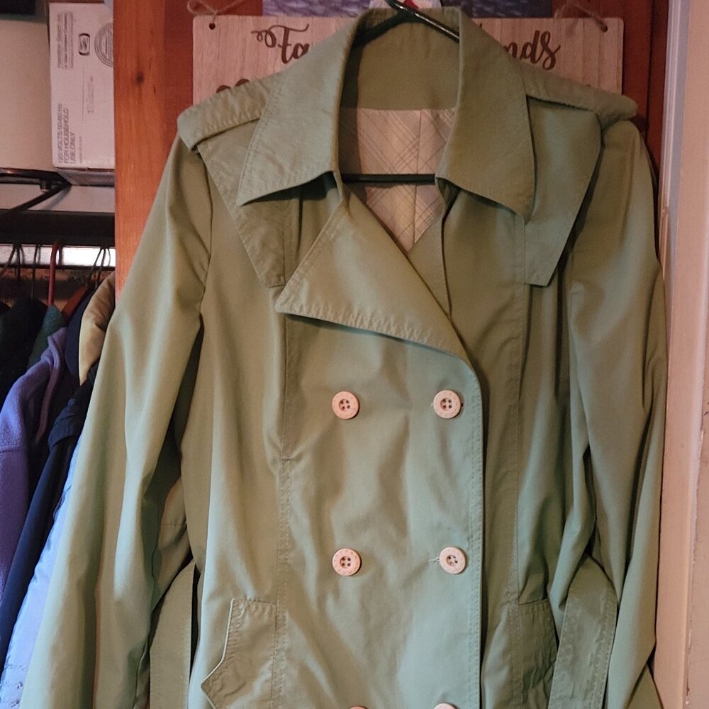 Outer Banks by Jerold Collection Vintage Light Green Womens Raincoat Trench